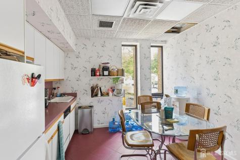 1299 Us Route 22 Highway E Mountainside NJ 07092