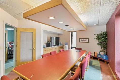 1299 Us Route 22 Highway E Mountainside NJ 07092