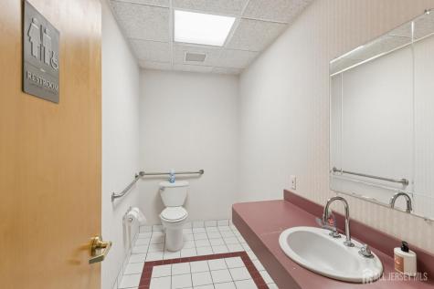 1299 Us Route 22 Highway E Mountainside NJ 07092