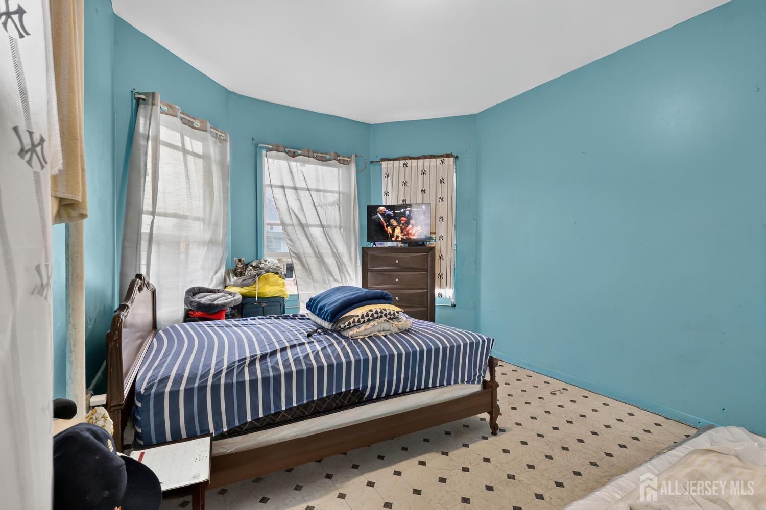163-165 Livingston Avenue New Brunswick NJ 07004