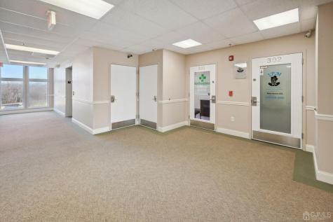 1374 White Horse Hamilton Square Road Hamilton NJ 08619