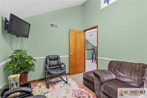6 Brunswick Woods Drive East Brunswick NJ 08816