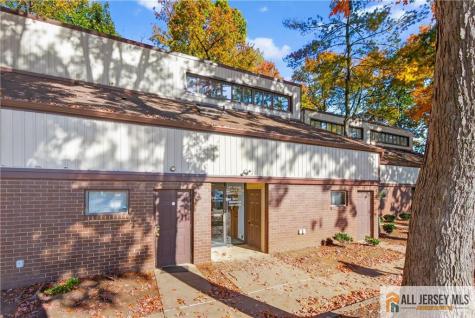 6 Brunswick Woods Drive East Brunswick NJ 08816