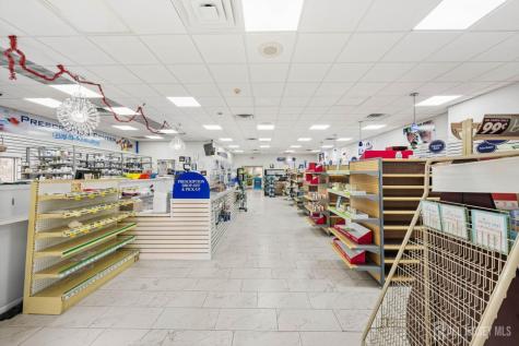 111111 Cnty Road Route Manchester NJ 08759