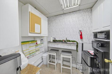 85 Smith Street Perth Amboy NJ 08861