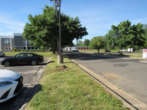 981 State Route 33 W Monroe NJ 08831