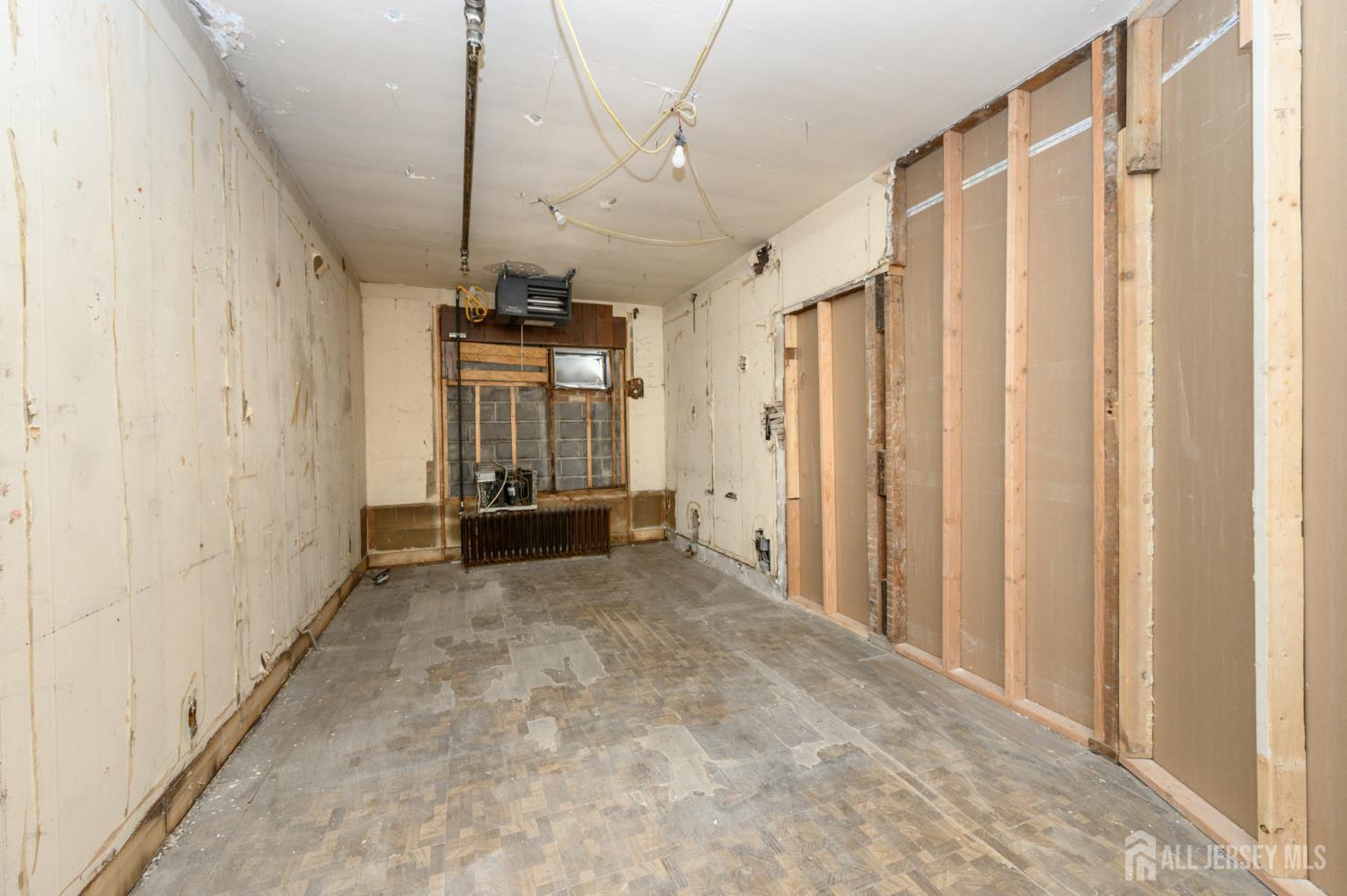 172 Lyon Street Paterson NJ 07524