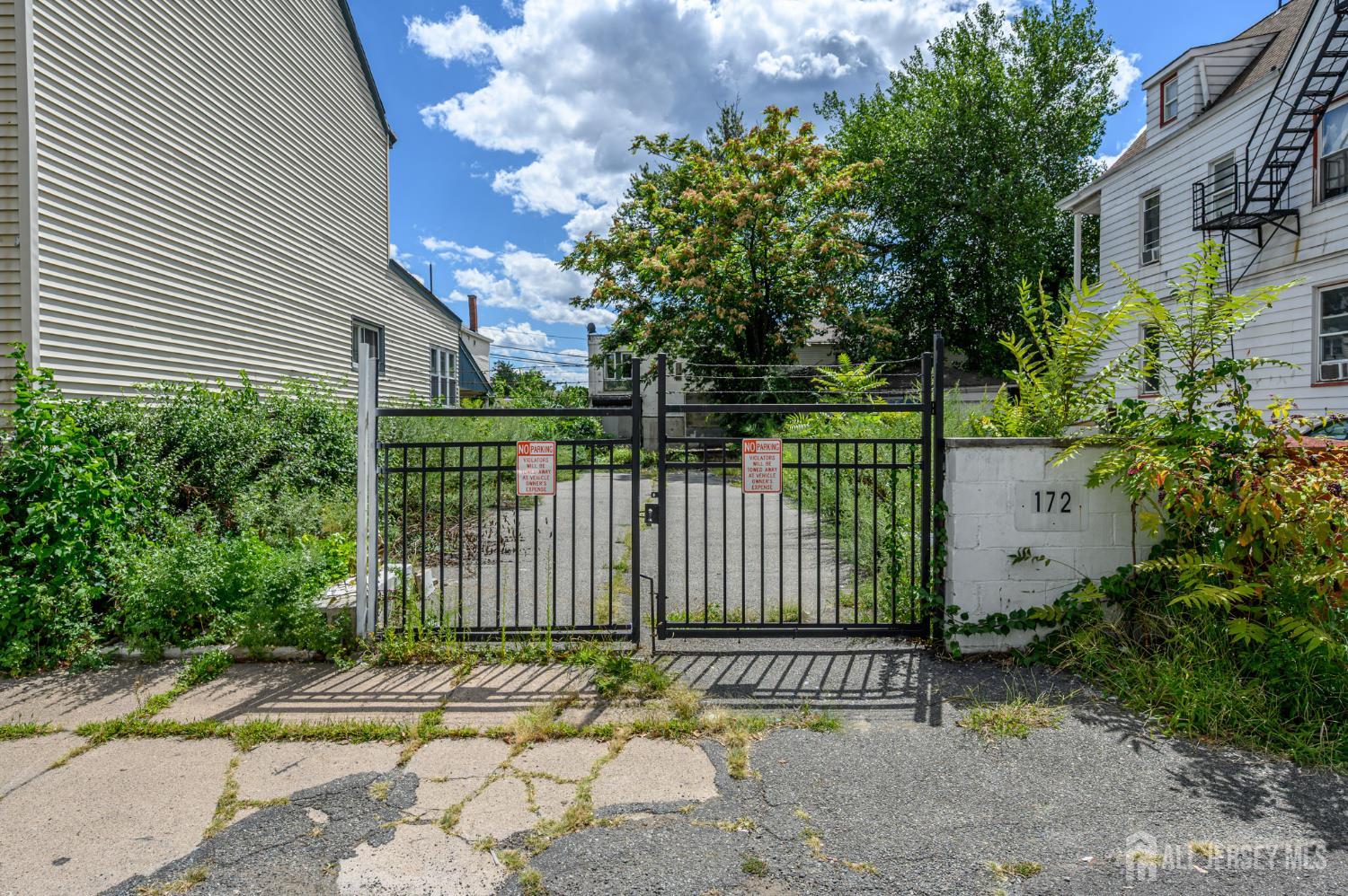172 Lyon Street Paterson NJ 07524