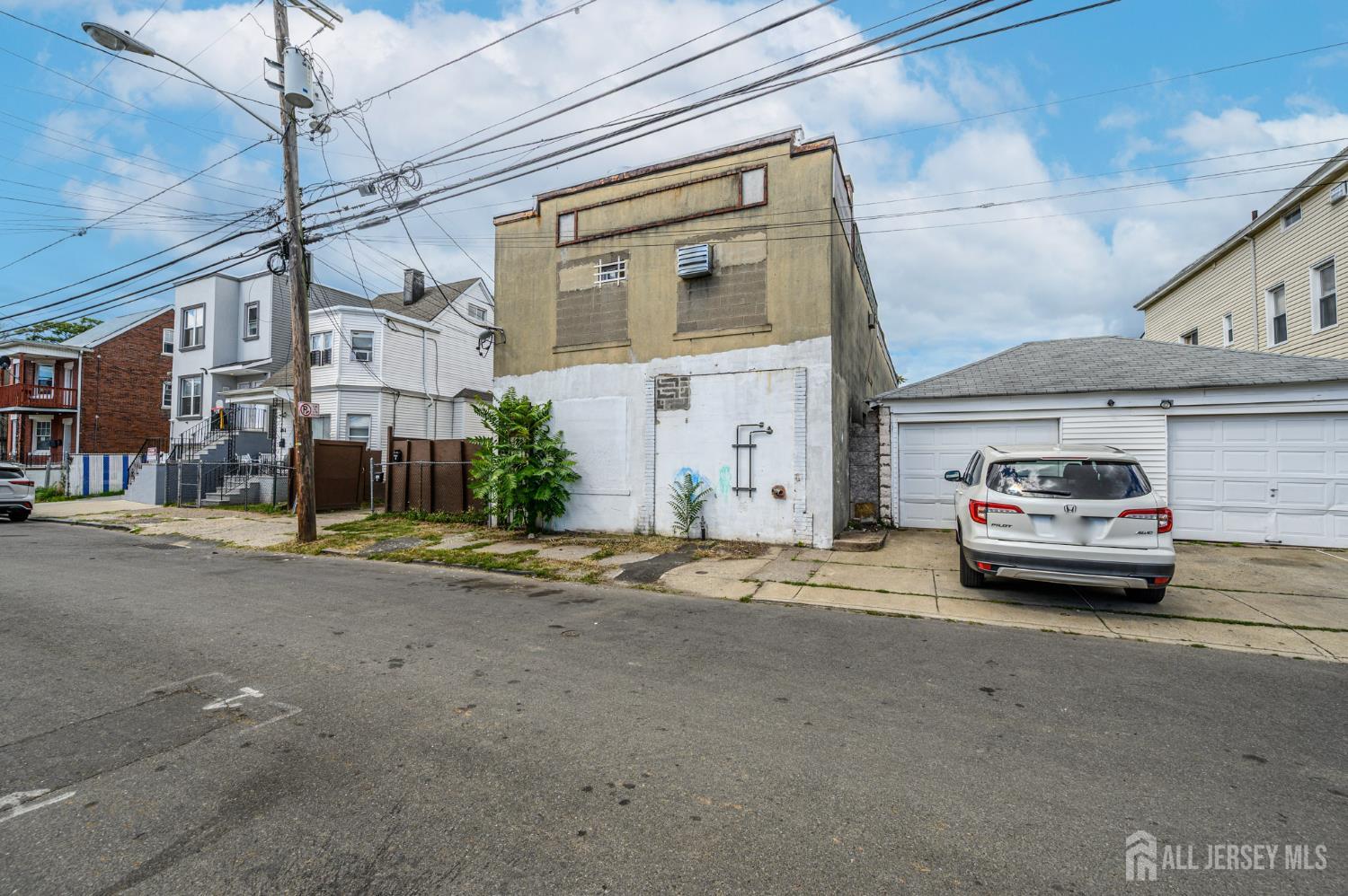 172 Lyon Street Paterson NJ 07524