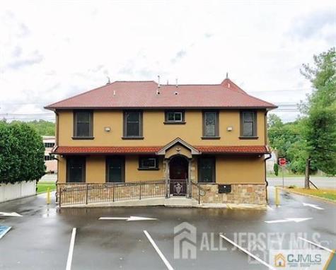 1914 Oak Tree Road Edison NJ 08820