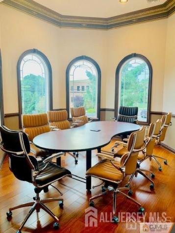 1914 Oak Tree Road Edison NJ 08820