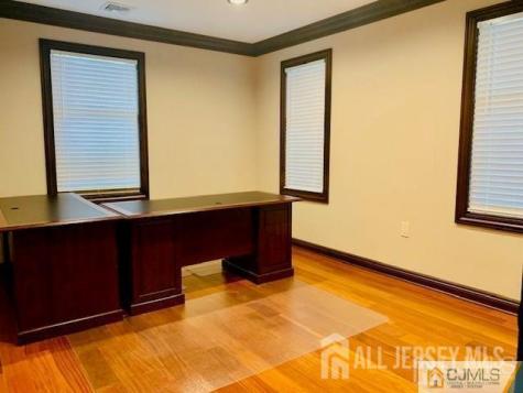 1914 Oak Tree Road Edison NJ 08820