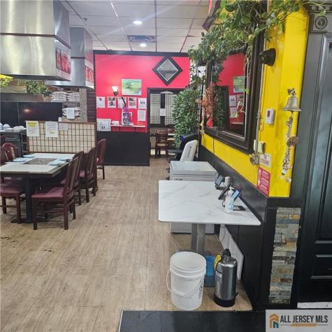518 Old Post Road Edison NJ 08817