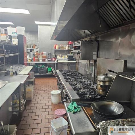 518 Old Post Road Edison NJ 08817