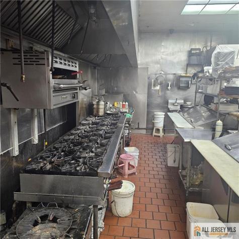 518 Old Post Road Edison NJ 08817