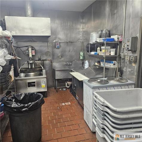 518 Old Post Road Edison NJ 08817
