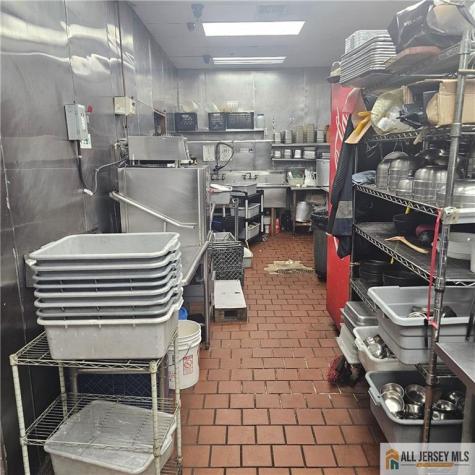 518 Old Post Road Edison NJ 08817