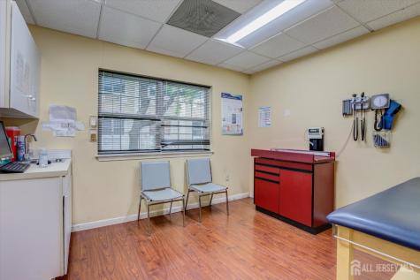 206 Bridge Street Metuchen NJ 08840
