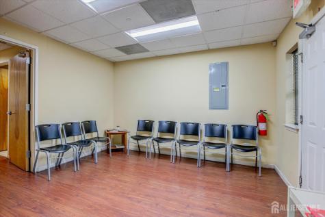 206 Bridge Street Metuchen NJ 08840
