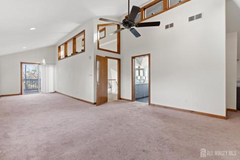 1818 Oak Tree Road Edison NJ 08820