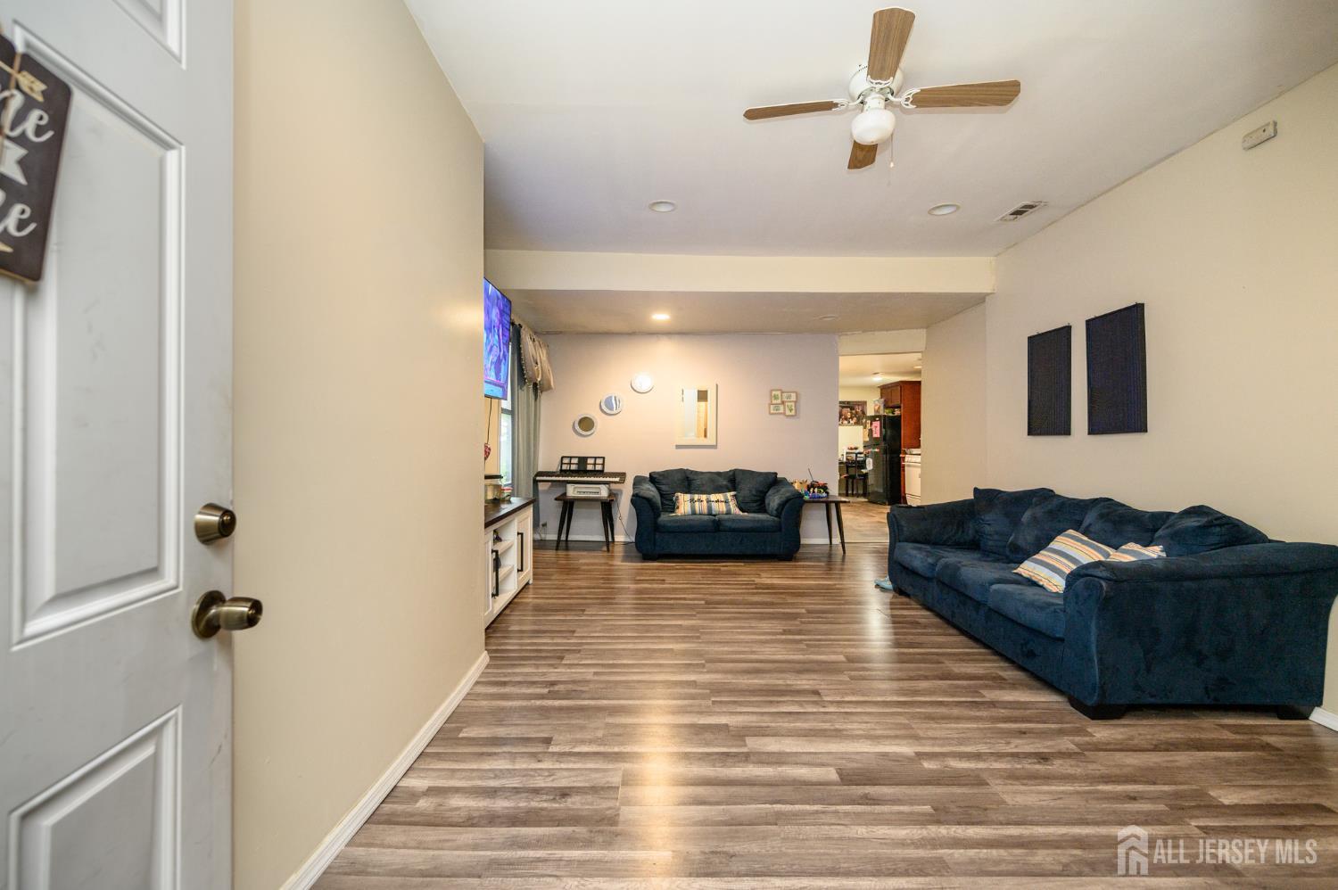 294 Orange Street Newark NJ 07103