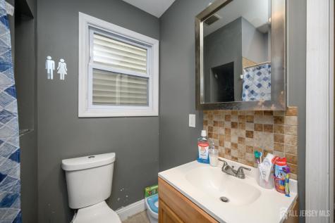 294 Orange Street Newark NJ 07103