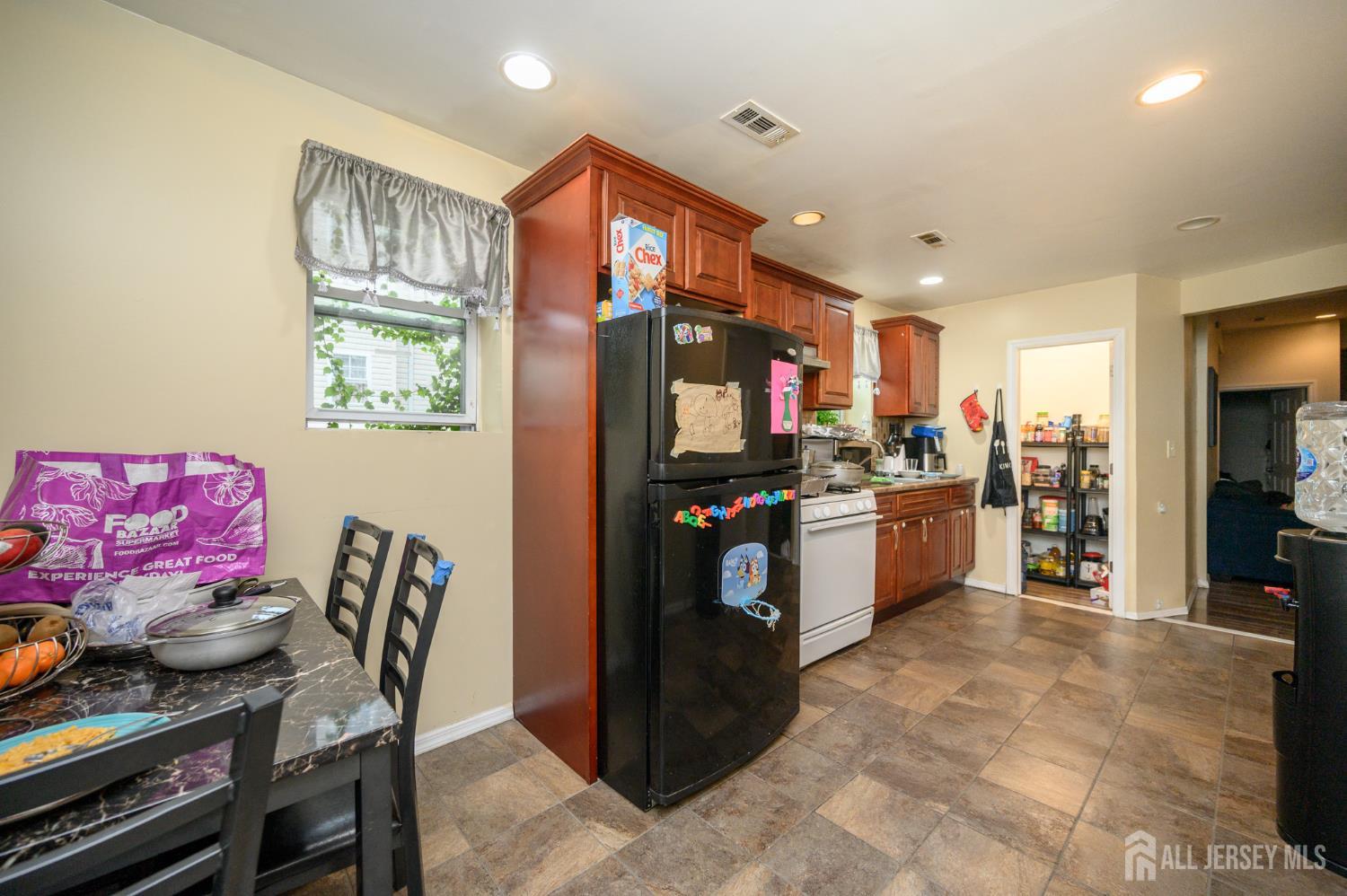 294 Orange Street Newark NJ 07103