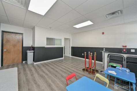 294 Orange Street Newark NJ 07103