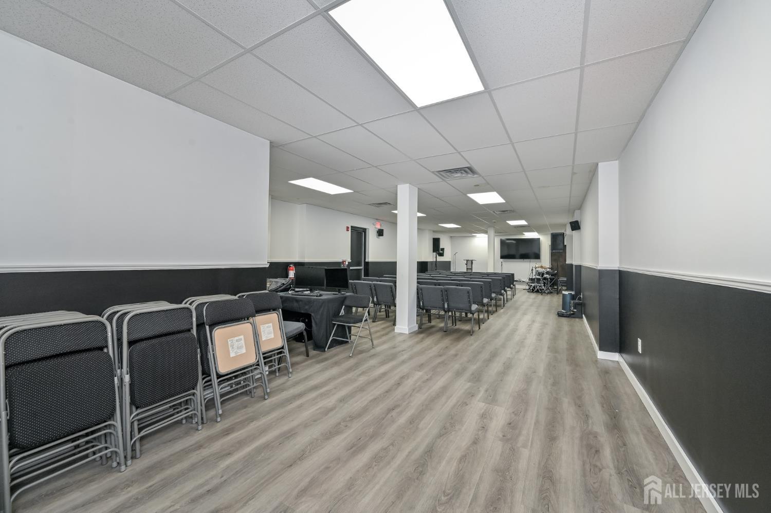 294 Orange Street Newark NJ 07103