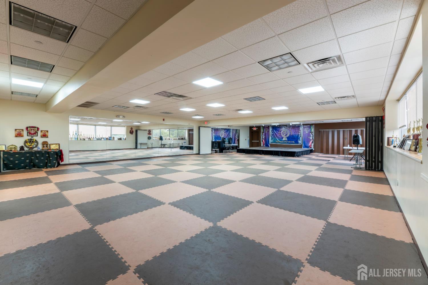 3775 Park Avenue Edison NJ 08820