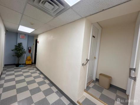 6 Moyse Place Edison NJ 08820