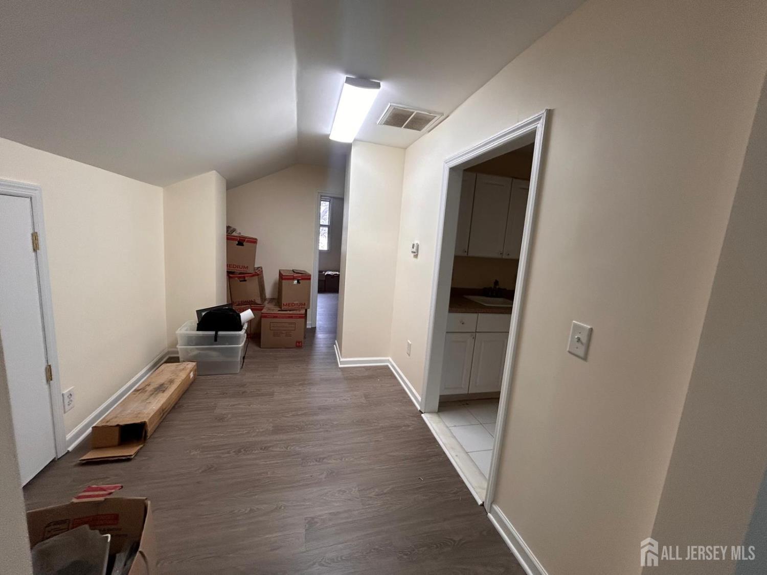 6 Moyse Place Edison NJ 08820
