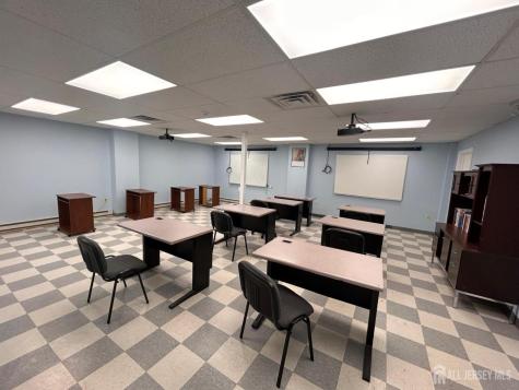 6 Moyse Place Edison NJ 08820