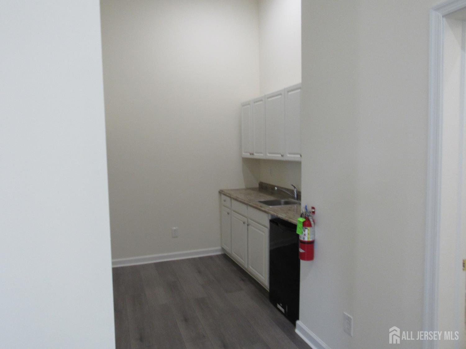 100 Lakeview Drive Jamesburg NJ 08831