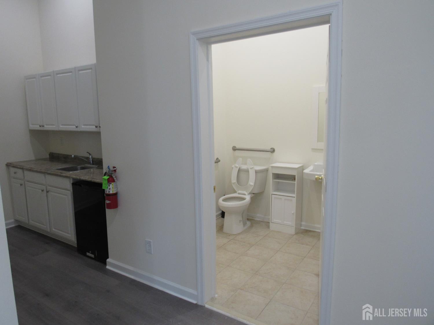 100 Lakeview Drive Jamesburg NJ 08831
