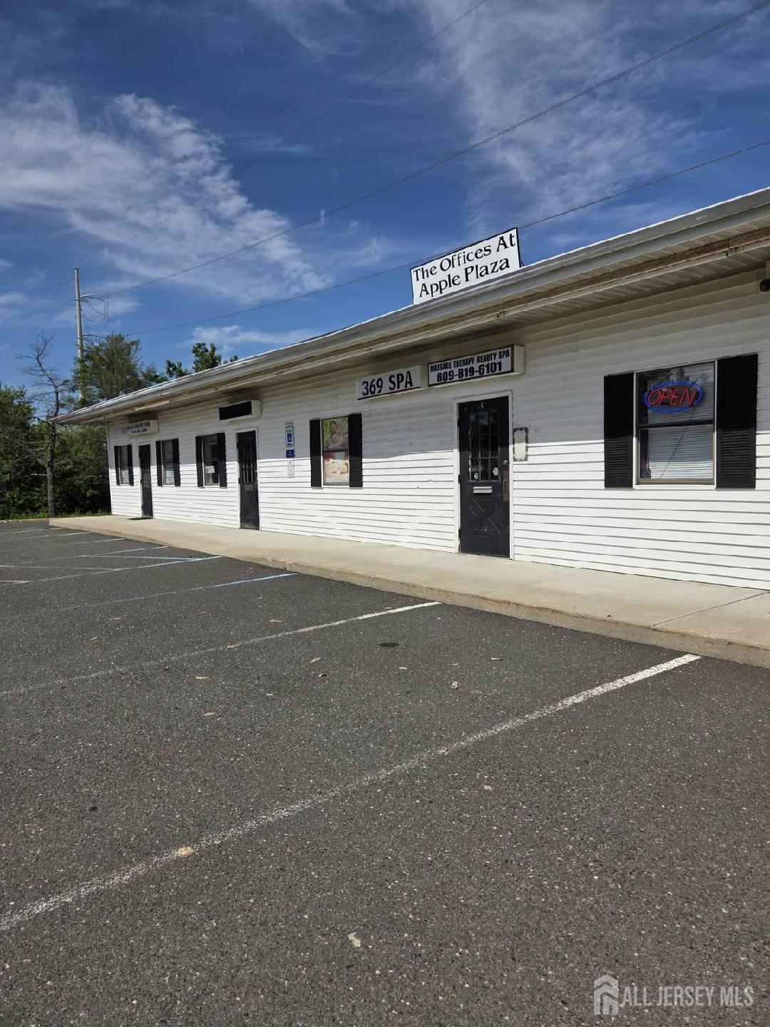 369 Applegarth Road Monroe NJ 08831