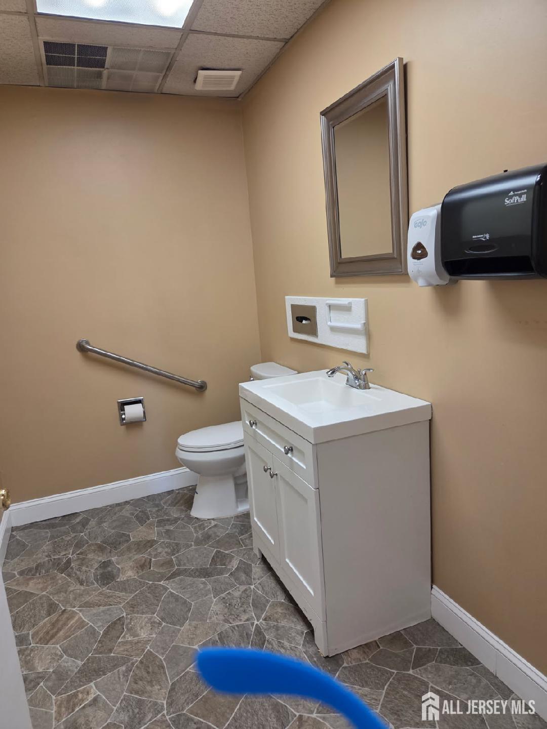 369 Applegarth Road Monroe NJ 08831