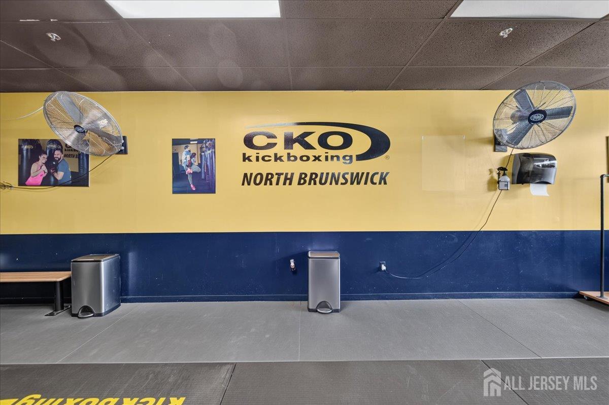 2182 Us - 130 Highway North Brunswick NJ 08902