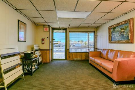 702 N State Route 18 Highway East Brunswick NJ 08816
