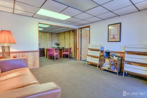 702 N State Route 18 Highway East Brunswick NJ 08816