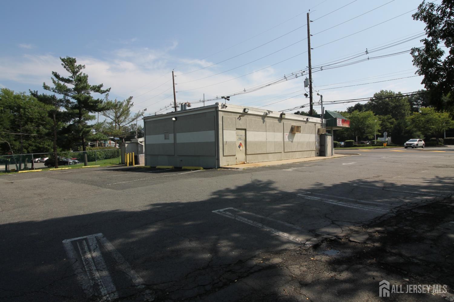429 Ryders Lane East Brunswick NJ 08816