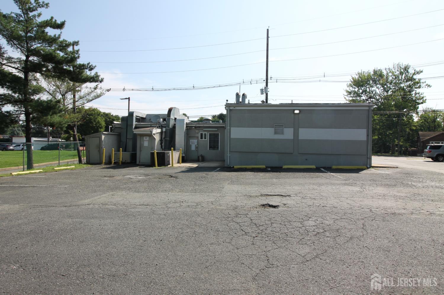 429 Ryders Lane East Brunswick NJ 08816