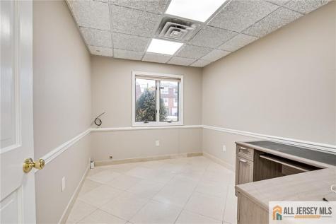 894 Green Street Iselin NJ 08830