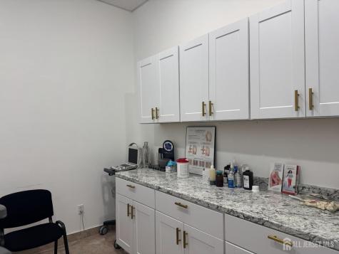 222 Worth Street Street E Iselin NJ 08830