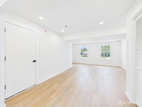 10 W Railroad Avenue W Jamesburg NJ 08831