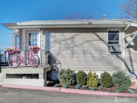 592 State Route 18 Highway East Brunswick NJ 08816