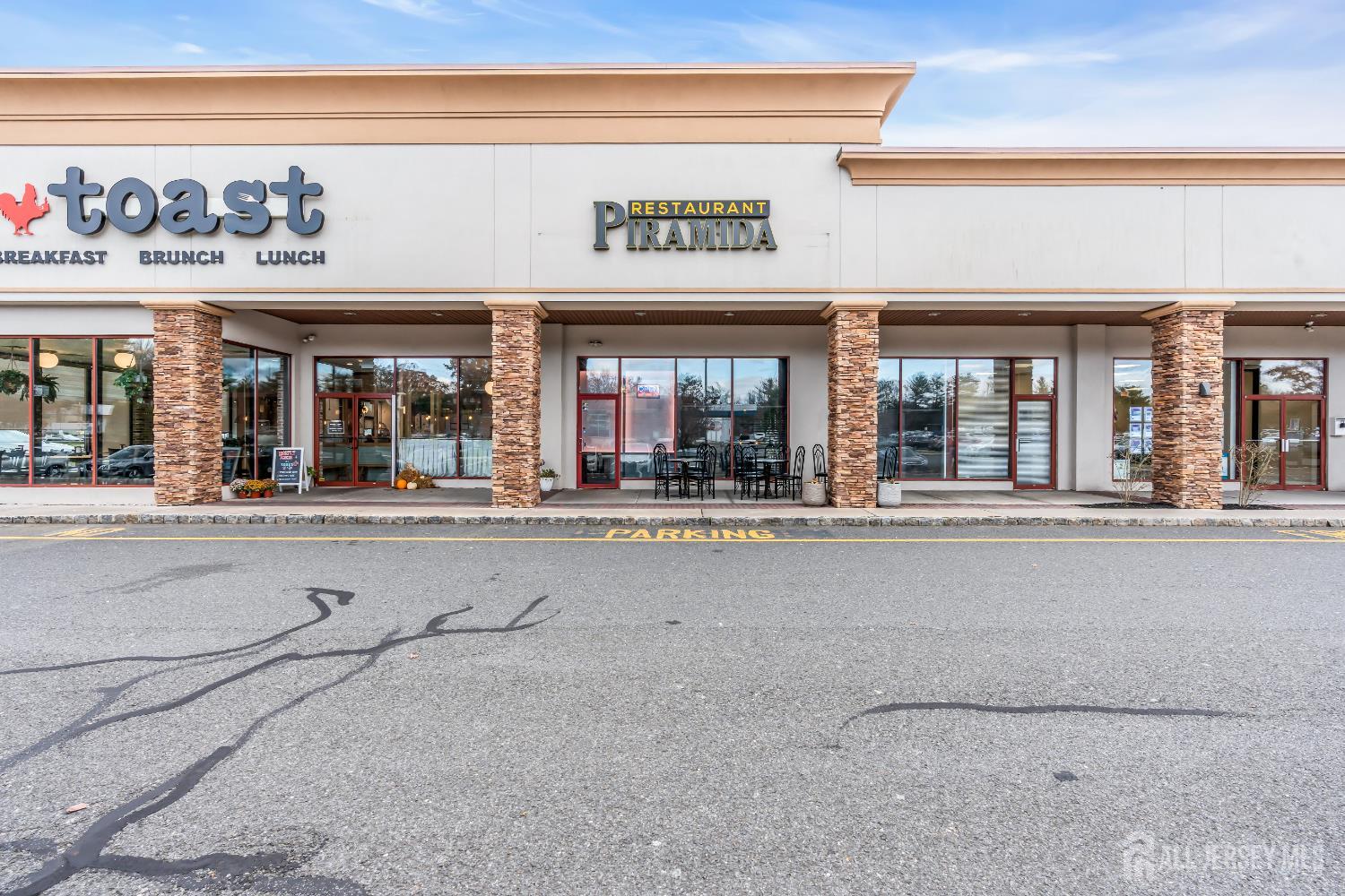 357 Us Highway 9 Manalapan NJ 07726