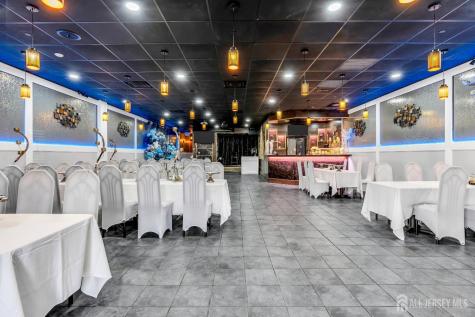 357 Us Highway 9 Manalapan NJ 07726