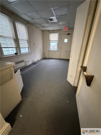 471 Lawrie Street Perth Amboy NJ 08861