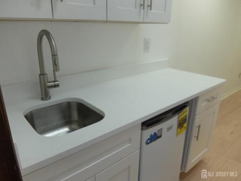 31 Stelton Road Piscataway NJ 08854
